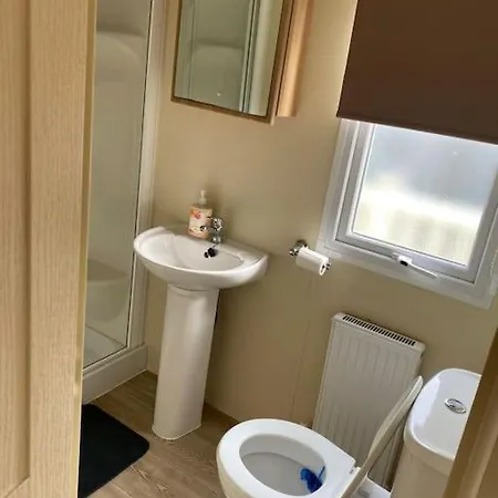 6 Berth Caravan Hire Close To Fantasy Island Ingoldmells Extérieur photo